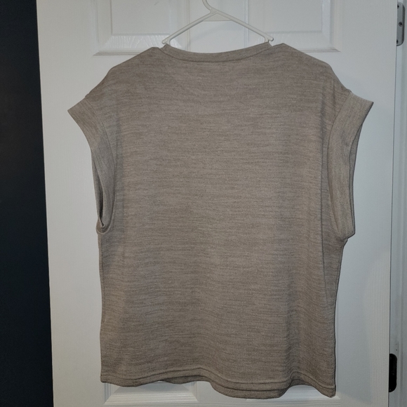 NWOT SHEIN SIZE LARGE, WIDE ARM BLOUSE - Picture 4 of 4